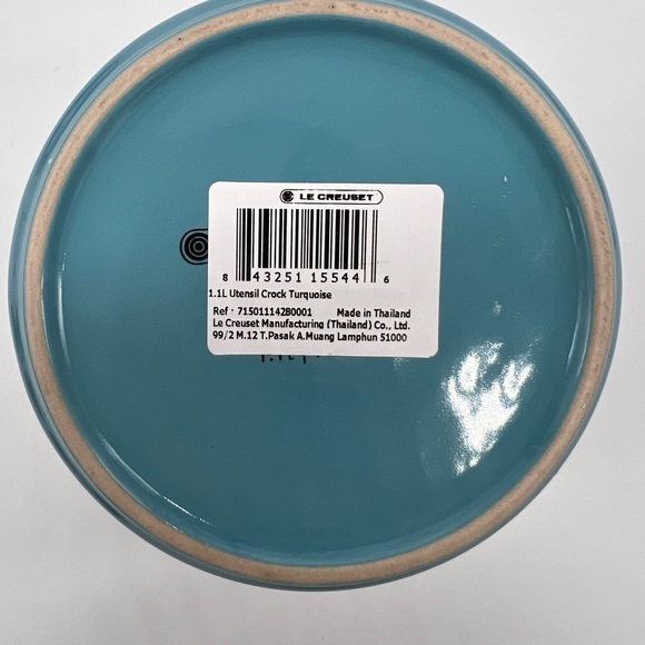 LeCreuset Utensil Crock - Picture 5 of 5